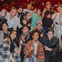 Selendang yang melengkapi kebaya tersebut juga dihiasi sulaman. Wastra khas Minangkabau dapat dilihat dari sulamannya yang khas. (Foto: Instagram/@maudykoesnaedi)