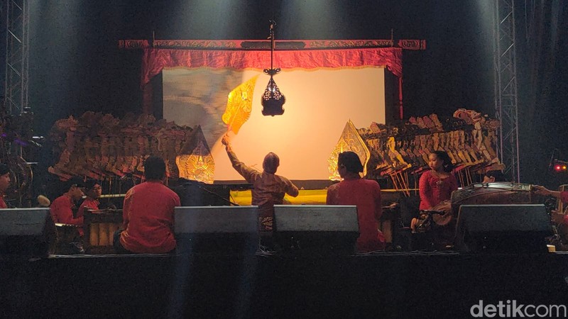 Momen Seru Pertunjukan Wayang Kulit dari Apex Legends Mobile