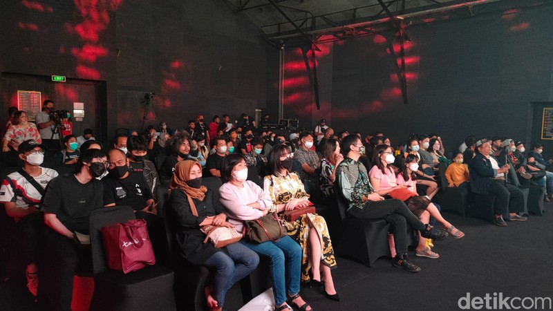 Momen Seru Pertunjukan Wayang Kulit dari Apex Legends Mobile