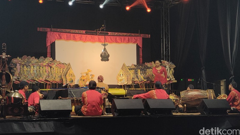 Momen Seru Pertunjukan Wayang Kulit dari Apex Legends Mobile