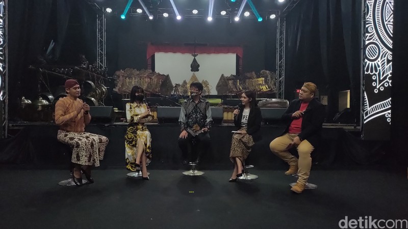 Momen Seru Pertunjukan Wayang Kulit dari Apex Legends Mobile