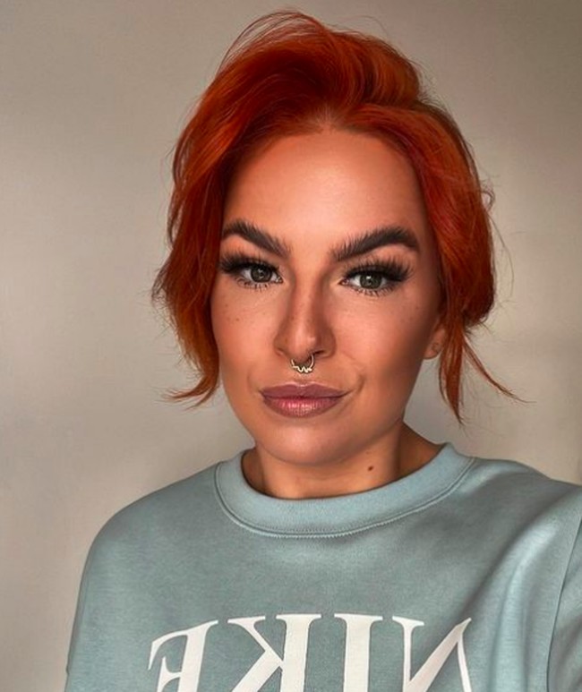 Model webcam tersebut mengaku bahwa penghasilannya dari bayarannya tersebut bisa mencapai Rp 500 juta. Nova mengaku bisa menikmati gaya hidup mewah dari aktivitas kontroversialnya tersebut. Foto: dok. Instagram