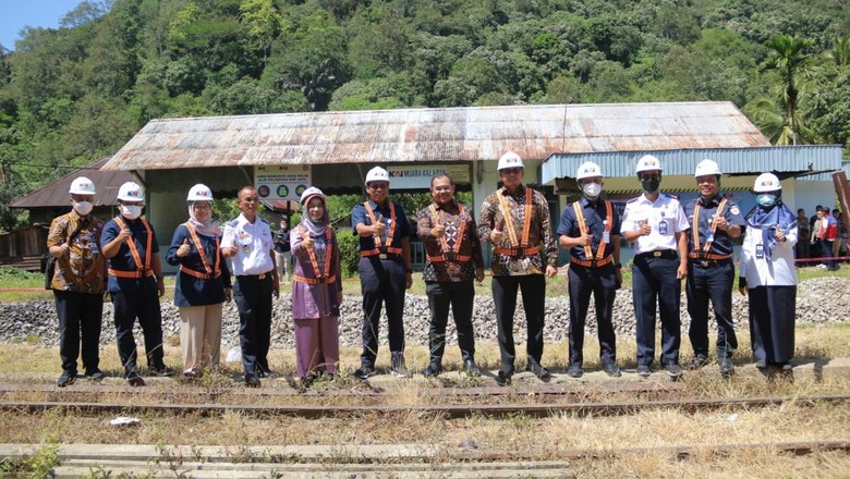 Perbaikan jalur KA Sawahlunto - Muaro Kalaban dimulai