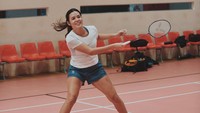 Gaya Raisa latihan bulu tangkis. Foto: Instagram shaktisiddarta