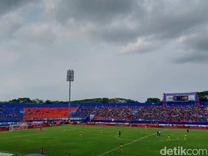Singkirkan Barito Lewat Adu Penalti, Arema Melaju ke Semifinal