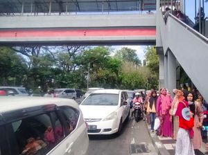 Warga Antusias Berlibur di KBS Saat Libur Sekolah-Akhir Weekend, Lalin Padat