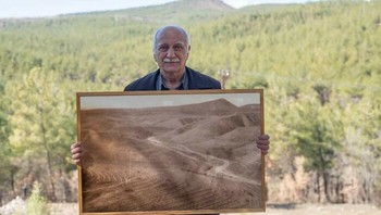 Tahun 1980 dan kini, terjadi reboisasi oleh Hikmet Kaya di Turki. Terima kasih, Pak! Foto: Boredpanda