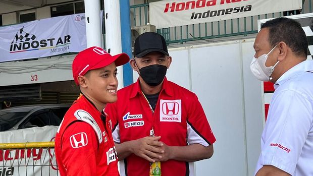 Honda Racing Indonesia Berjaya di seri kedua ISSOM 2022 setelah Alvin-Avila Bahar dan Naufal finis teratas di tiga kelas berbeda.