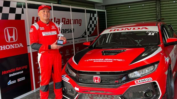 Honda Racing Indonesia Berjaya di seri kedua ISSOM 2022 setelah Alvin-Avila Bahar dan Naufal finis teratas di tiga kelas berbeda.