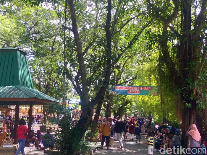 Kebun Binatang Surabaya