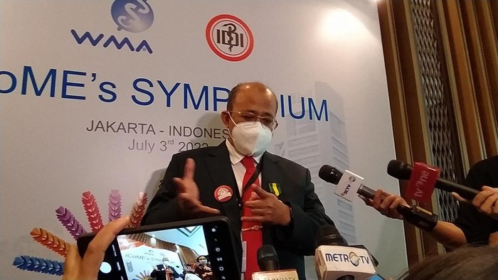 Ketua Umum PB IDI dr Adib Khumaidi, SpOT Ketua Umum PB IDI dr Adib Khumaidi, SpOT