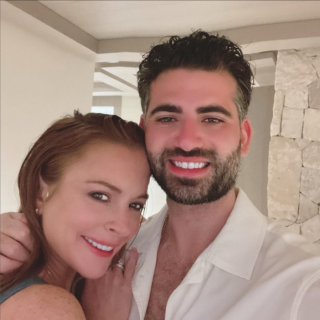 Kabar pernikahan Lindsay Lohan dan Bader Shammas diumumkan lewat akun Instagram pribadinya, @lindsaylohan.  Foto: Instagram/@lindsaylohan