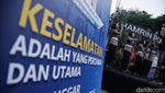 HUT Bhayangkara, Polisi Wanita Bernyanyi Menghibur Warga Saat CFD