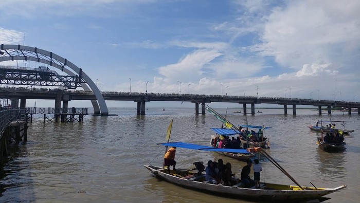 pengunjung dijubeli THP Kenjeran