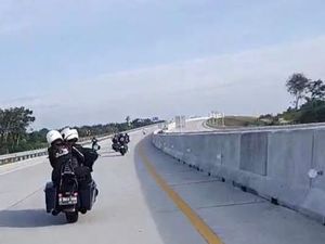 Geger Rombongan Moge Dikawal Polisi Masuk Tol di Pekabaru