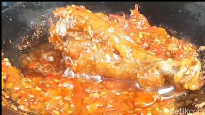 Sambal Bakar Geulis, kuliner serba pedas di Tasikmalaya.