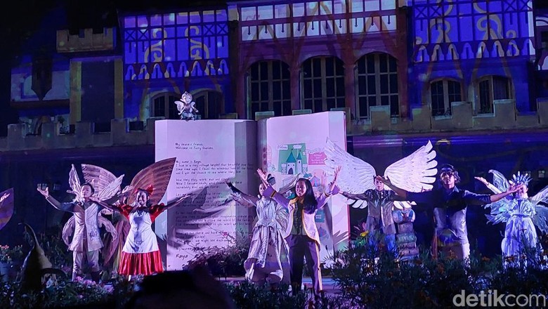 Suguhan Drama Tari di Kastil Menyala Fairy Garden Lembang