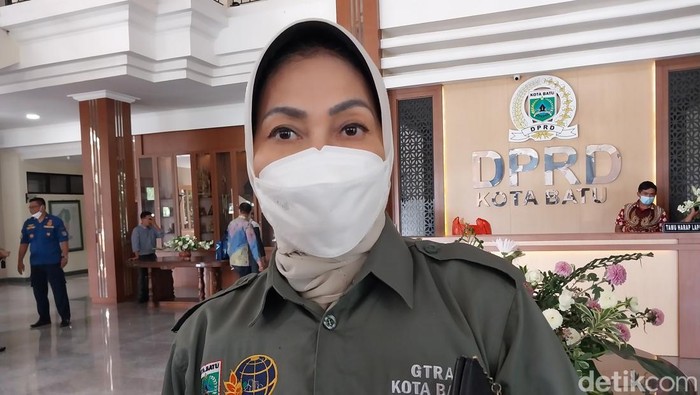 Wali Kota Batu Dewanti Rumpoko