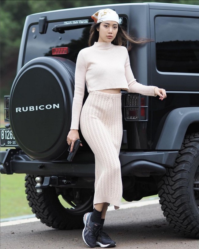 Ia kini tergabung dalam Petro Shooting Club, sebuah klub olah raga menembak dan berburu yang dikelola Perbakin Jakarta. Foto: Instagram/@_widikidiw_