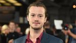 Tampang Asli Joseph Quinn, Gak Gondrong Kayak Eddie di Stranger Things 4!