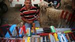 Lihat Nih, Kesibukan Pasar Hewan di Jalur Gaza Jelang Idul Adha