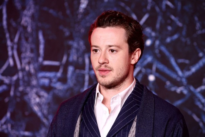 1397267357 BROOKLYN, NEW YORK - MAY 14: Joseph Quinn attends Netflix's