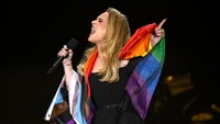 American Express Present BST Hyde Park digelar berbarengan dengan perayaan 50 tahun parade pride di London.