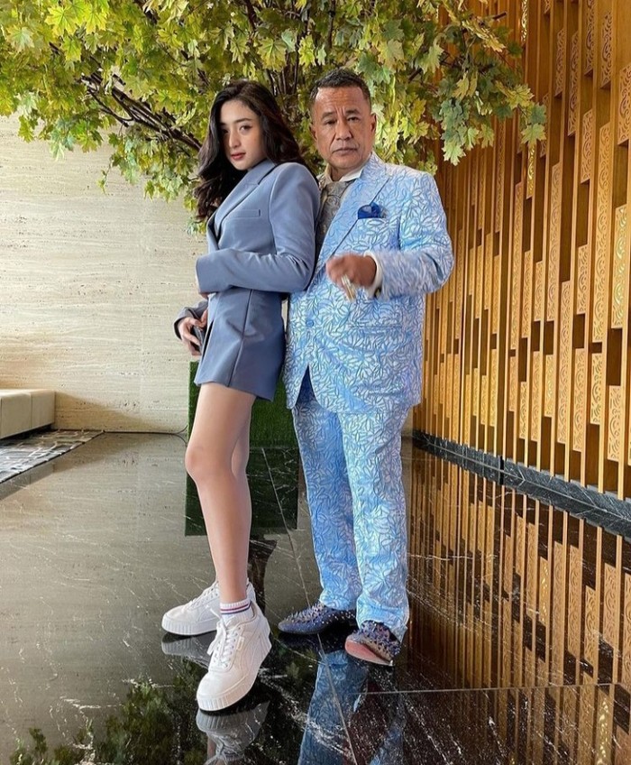 Aspri Intan Nallendra Intan Nallendra, Aspri Hotman Paris yang Hobi Kulineran Mewah di Dubai
