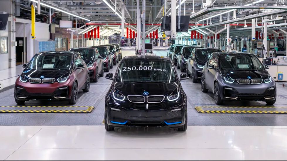BMW akhiri produksi i3