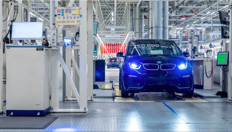 BMW akhiri produksi i3