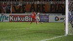 Potret Panasnya Laga Borneo FC Vs PSM Makassar dengan Hasil Akhir 2-1