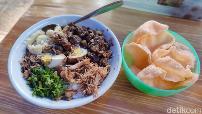 Bubur Ayam Purnamasari, sarapan hits di Ciamis.