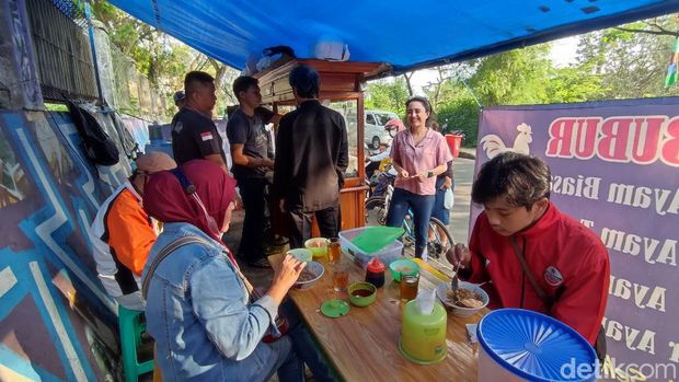 Bubur Ayam Purnamasari, sarapan hits di Ciamis.