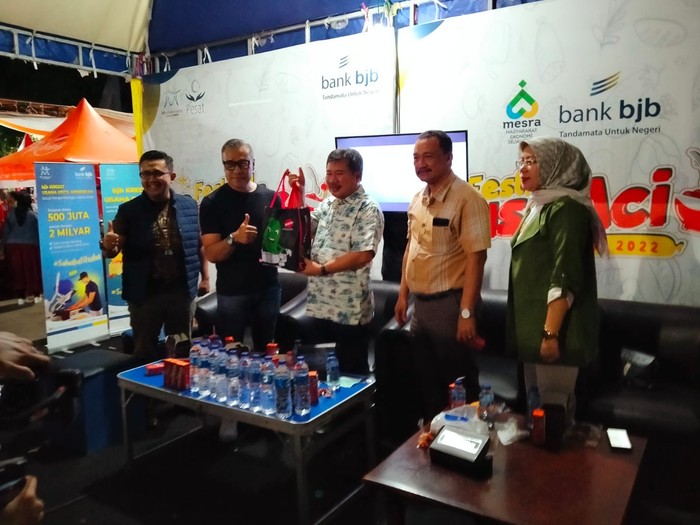 Bupati Garut Tutup Festival Baso Aci