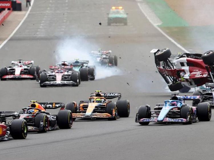 Detik-detik Kecelakaan di F1 GP Inggris, Bikin Ngeri!