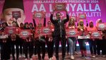 Emak-emak Berbaju Pink Kumpul di Palembang, Ngapain?