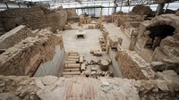 Diperkirakan masih ada ribuan benda-benda peninggalan kota Ephesus yang masih tertimbun, dan perlu digali. 