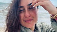 Kareena Kapoor tampak tak mengenakan makeup dalam fotonya. Dia pun terlihat nyaman dan santai memperlihatkan kulit aslinya. (Foto: dok. Instagram @kareenakapoorkhan)  
