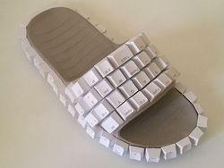 10 Karya Seni Keren yang Dibuat dari Keyboard
