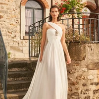 Inilah koleksi busana terbaru Zuhair Murad Resort 2023. Foto: dok. Zuhair Murad.