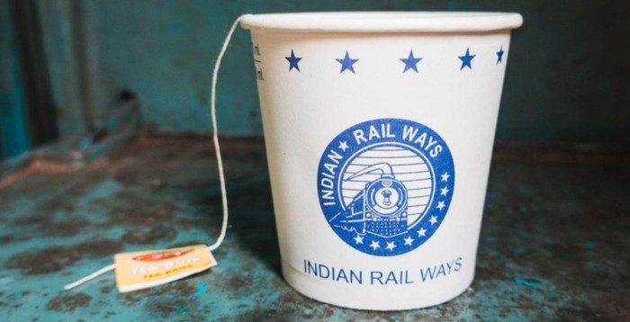 Penumpang Kereta Protes karena Biaya Layanan Lebih Mahal dari Harga Minuman