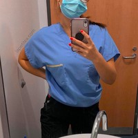 Namun dia sengaja tidak memperlihatkan wajahnya. Dia tidak ingin identitasnya terkuak karena bisa menghancurkan kredibilitasnya di mata kolega dan pasiennya. Foto: dok. Instagram