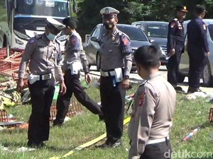 Polisi Olah TKP Kecelakaan Maut di Tol Cipali, Tim TAA Dilibatkan