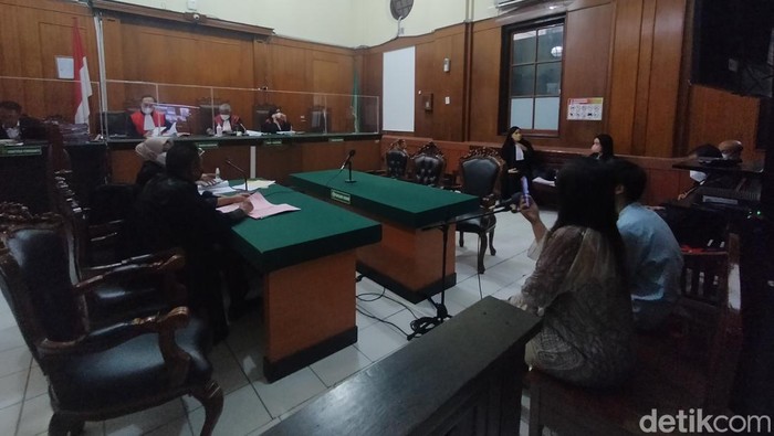 sidang tawuran geng surabaya