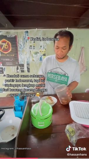 Penjual soto ayam murah di Kediri, Jawa Timur Rp 2.00 per mangkuk