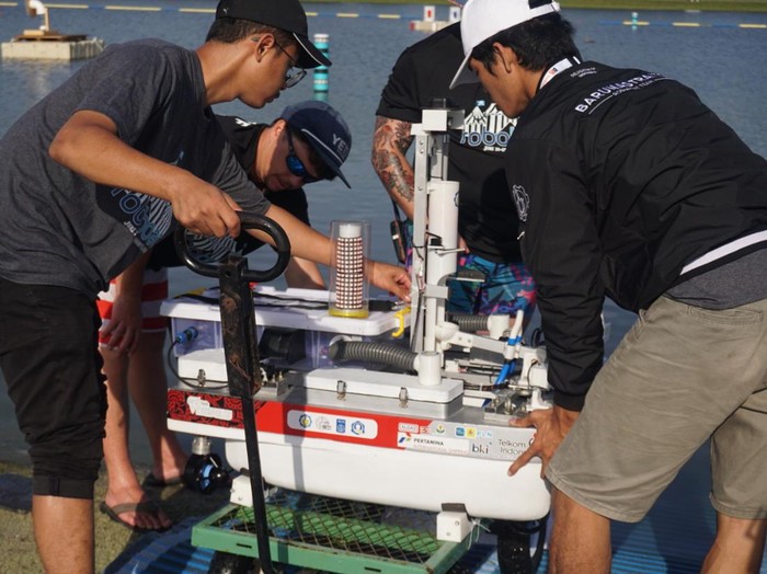 Tim Barunastra ITS sabet juara umum kompetisi robot kapal di AS