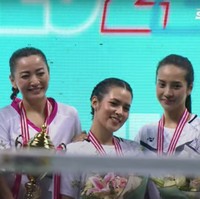 Walaupun awalnya sempat unggul, namun tim Raisa-Anya pada akhirnya harus pulang membawa kekalahan. Hesti dan Erika berhasil memenangkan 2 babak dengan skor 22-20 dan 21-15. Foto: YouTube/Vindes