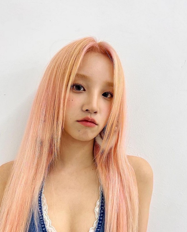 Yuqi pun berterima kasih atas kekhawatiran netizen terhadapnya. Namun ia punya sanggahan sendiri tentang busana yang dikenakannya. Foto: Instagram/@yuqisong.923