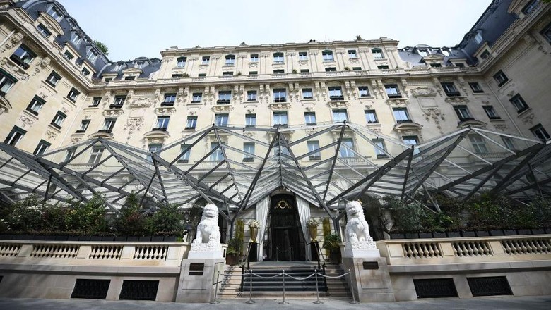 1210540477 This picture taken on April 20, 2020, shows the entrance of the closed luxury hotel