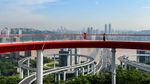 Skywalk di China ini Suguhkan Lansekap Perkotaan yang Menawan